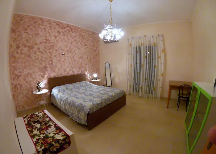 Guest house Mamma Loretta' House 3*